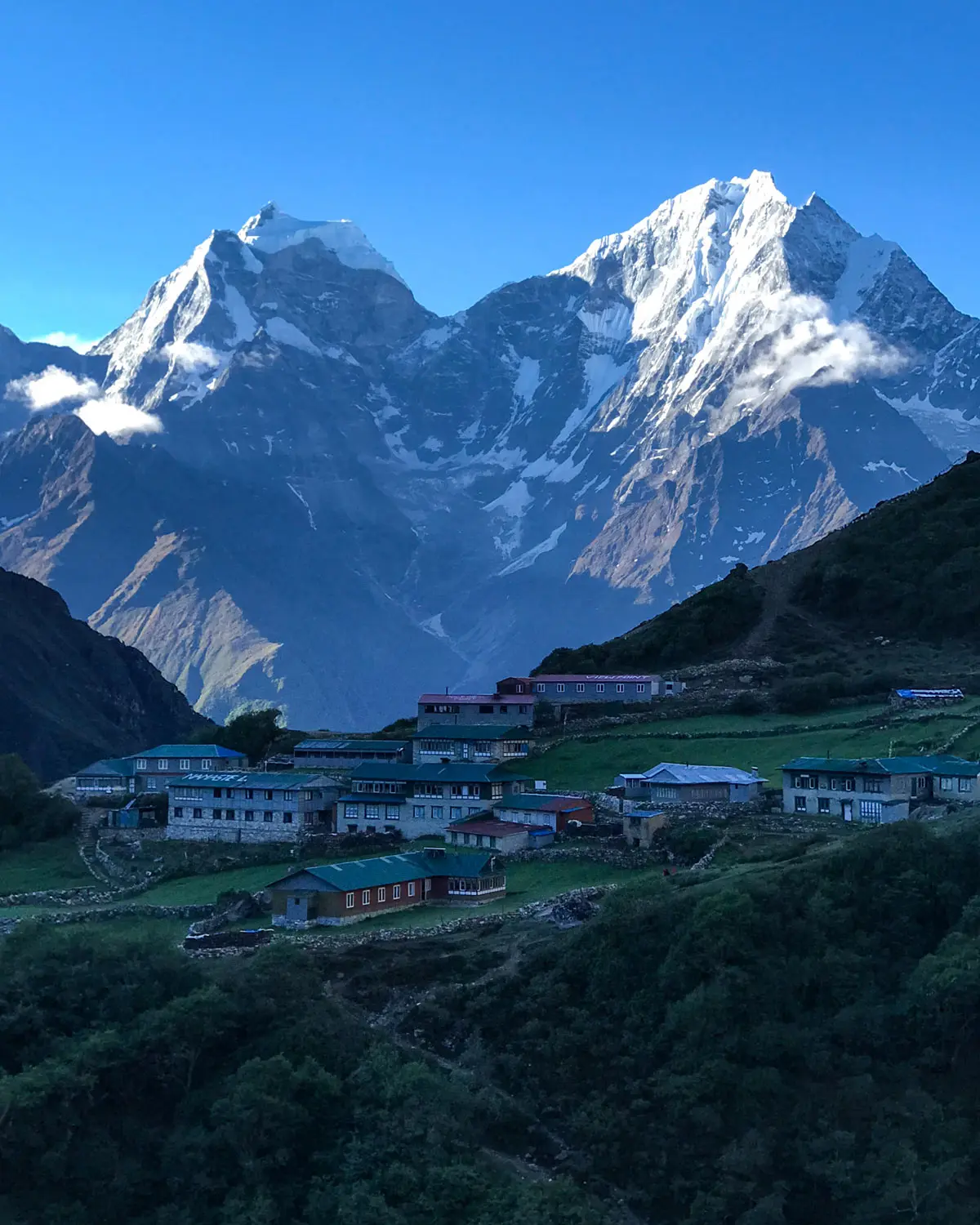 Dole village with Thamserku and Kangtega in background